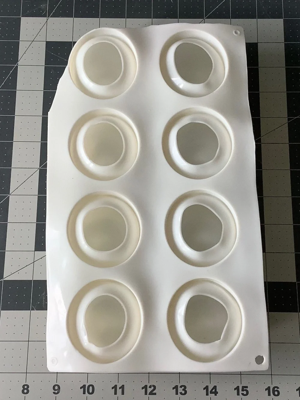 3D Silicone Apple Mold – 8 Cavity Mold for Baking, Chocolate, Mousse & Crafts